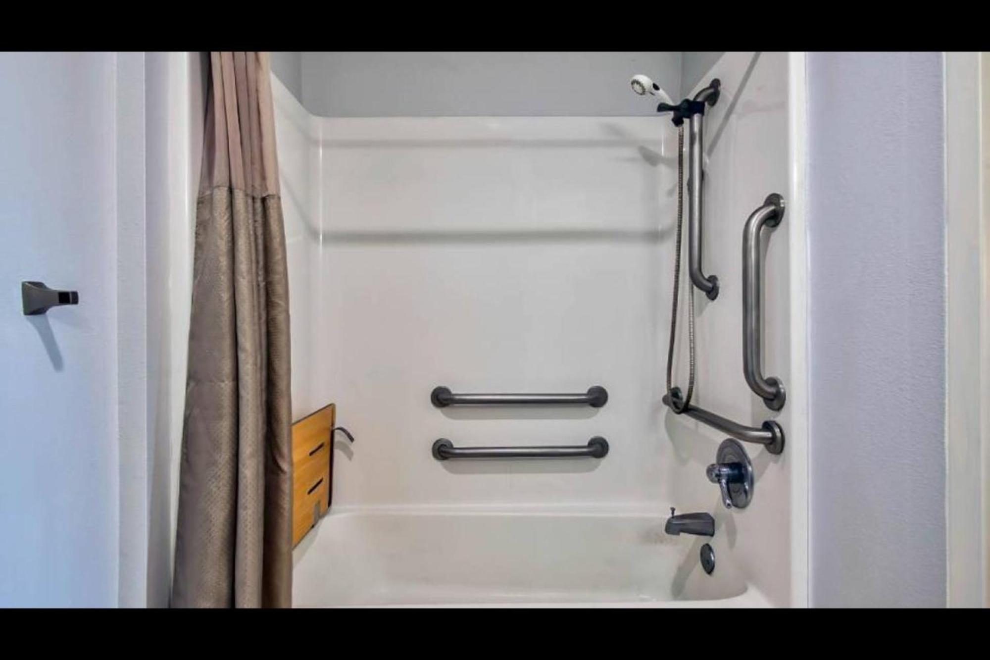 Oyo Townhouse Sulphur,La Extended Stay Esterno foto