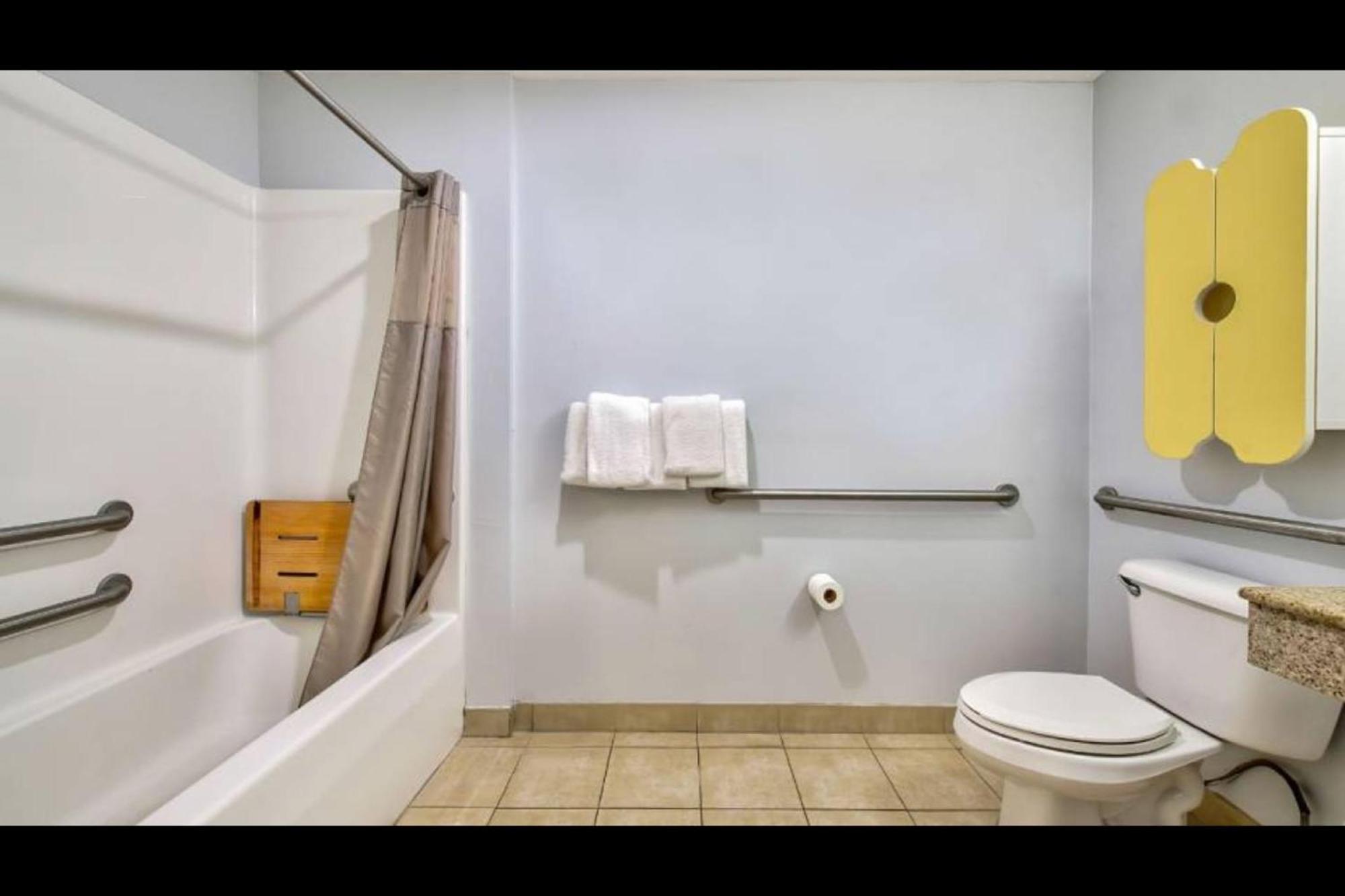 Oyo Townhouse Sulphur,La Extended Stay Esterno foto