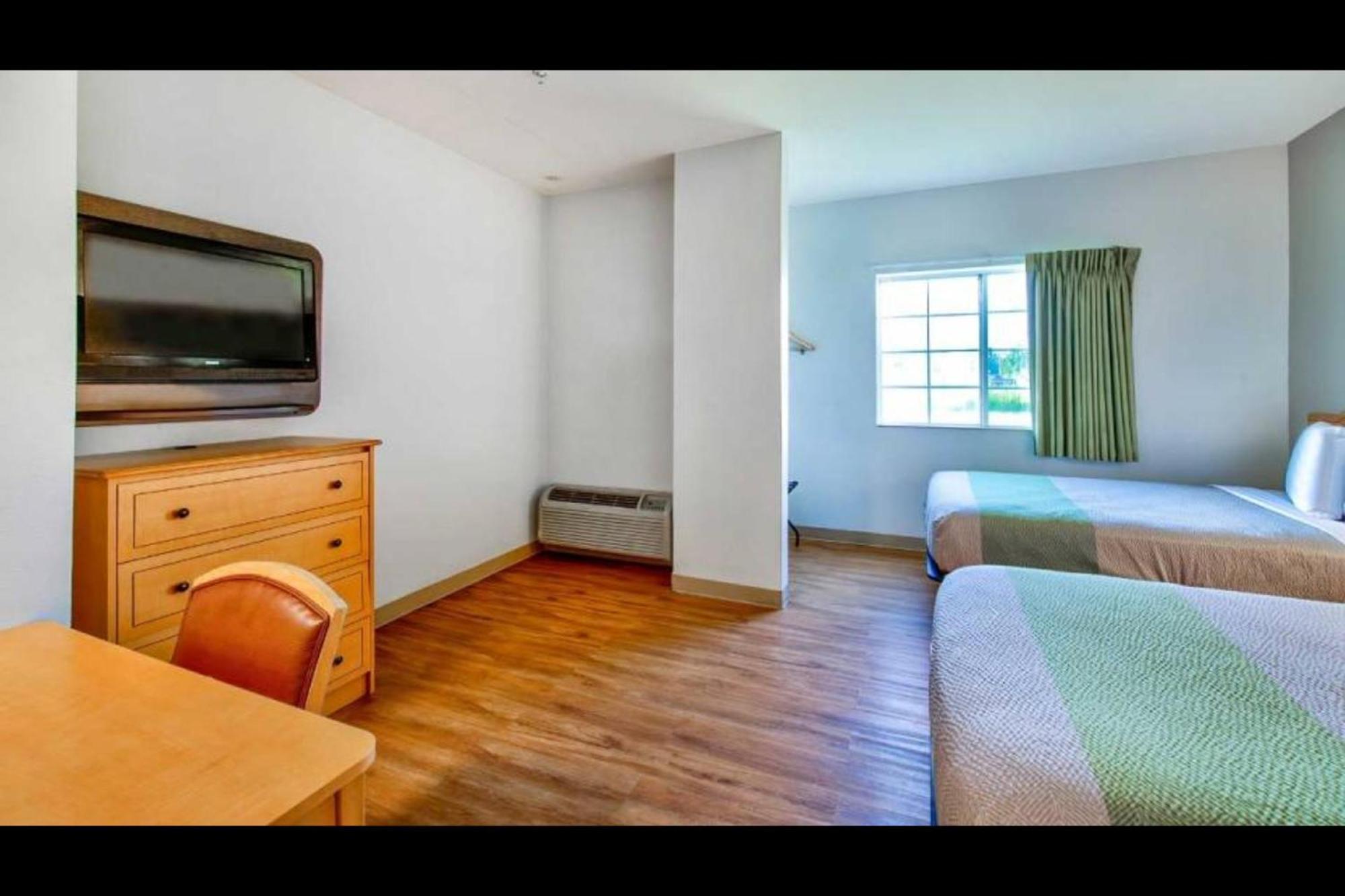 Oyo Townhouse Sulphur,La Extended Stay Esterno foto