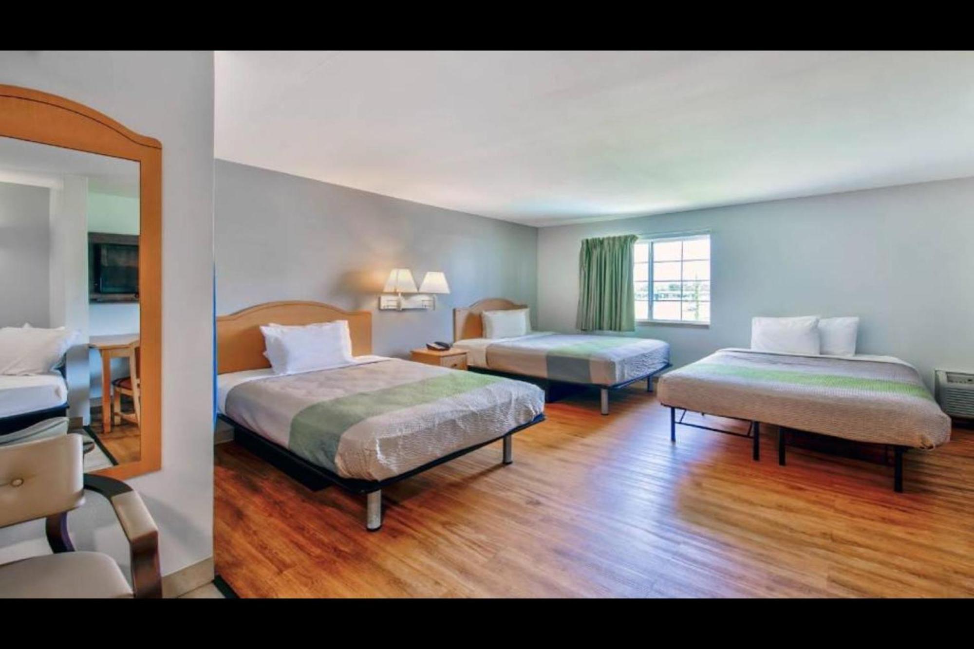 Oyo Townhouse Sulphur,La Extended Stay Esterno foto